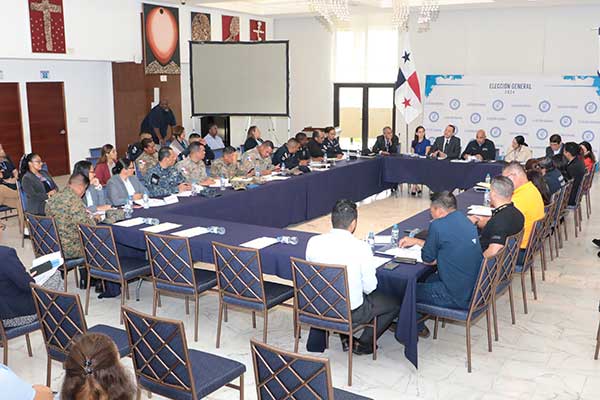TE realiza encuentro de coordinación con estamentos de seguridad