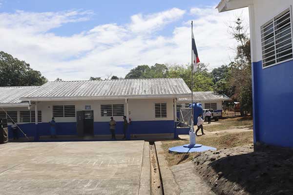 22 obras en colegios ngäbes del programa CON Escuelas 2023 registran avances