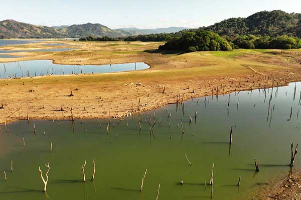 Canal de Panamá se prepara ante impacto de eventos climáticos en el país