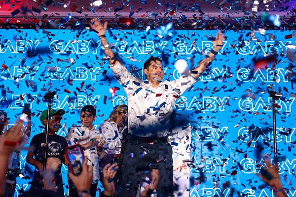 Carrizo se impone en primarias del PRD y fustiga a adversarios políticos internos y externos