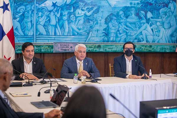Gabinete de Seguimiento evalúa avances en proyectos de carreteras, centros de salud e instalaciones deportivas