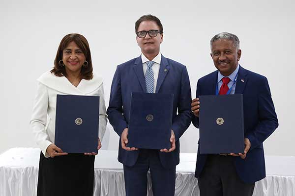 Impulsan diplomado para la elaboración de procedimientos administrativos públicos
