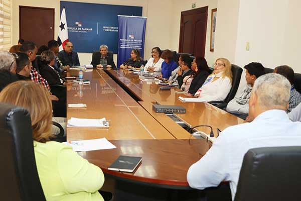 Presentan plan parcial de El Harino a equipo de Ordenamiento Territorial