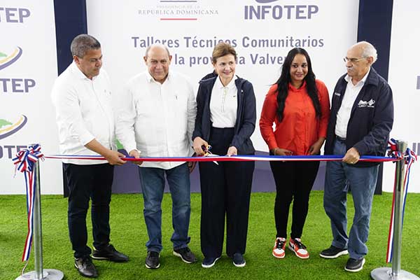 Vicepresidenta Raquel Peña inaugura centro de capacitación del INFOTEP en Valverde