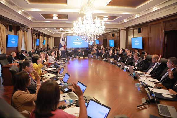 Gobierno programa Presupuesto General del Estado para 2024 en más de B/.32 mil millones