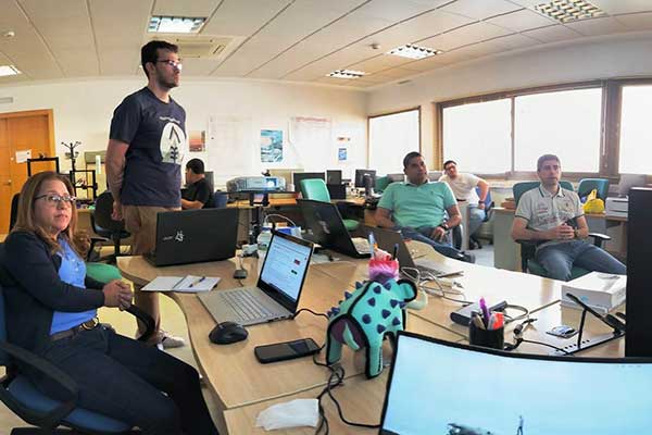 Investigadores realizan proyecto de “Ecosistema digital basadas en tecnologías móviles”