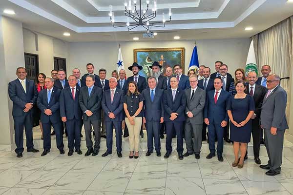 Panamá entrega resolución a la OEA en la que adopta definición de antisemitismo