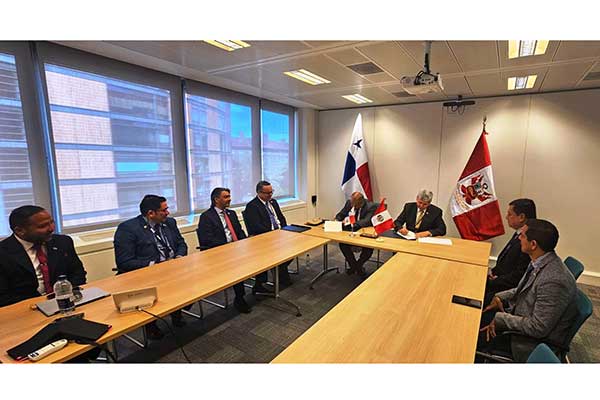 Panamá y Perú estrechan relaciones en el ámbito marítimo