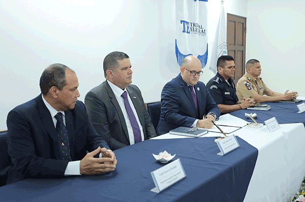 Suscriben convenios para garantizar seguridad en eventos electorales
