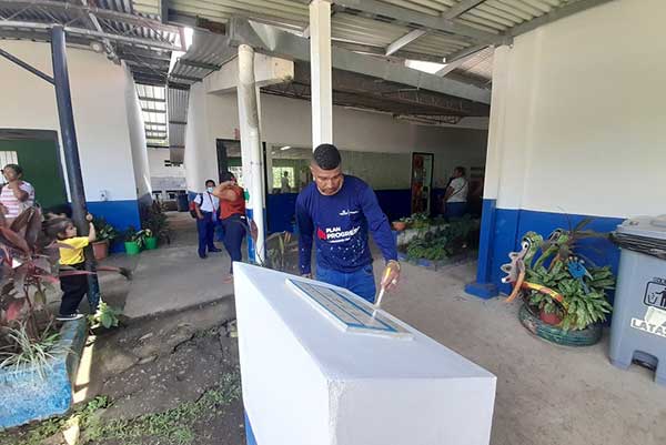 Equipos del Miviot adecuan 14 colegios con programa CON Escuelas en Chiriquí