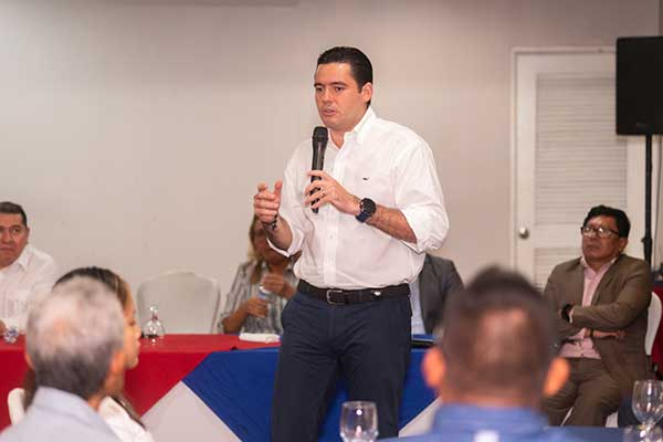 Gaby Carrizo propone generación de empleos mejor remunerados
