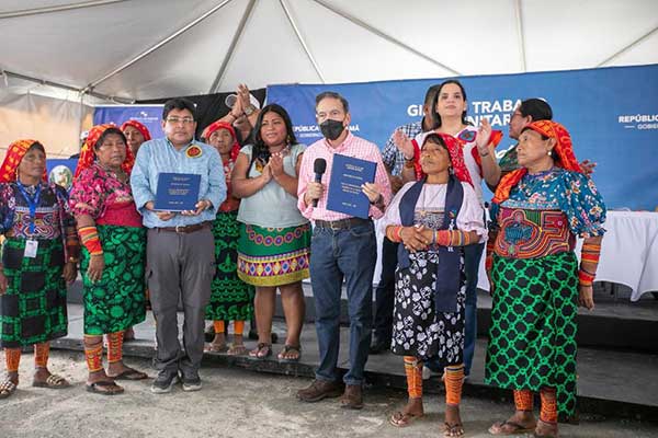Gobierno lleva respuestas a comunidades de Guna Yala durante