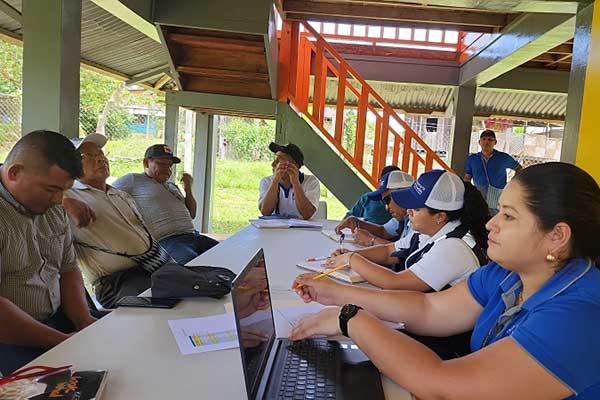 Miviot participa en reunión de seguimiento de acuerdos con afectados por embalses en Bocas