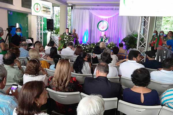 Rinden homenaje a trayectoria del Dr. Doménico Melillo en Veraguas