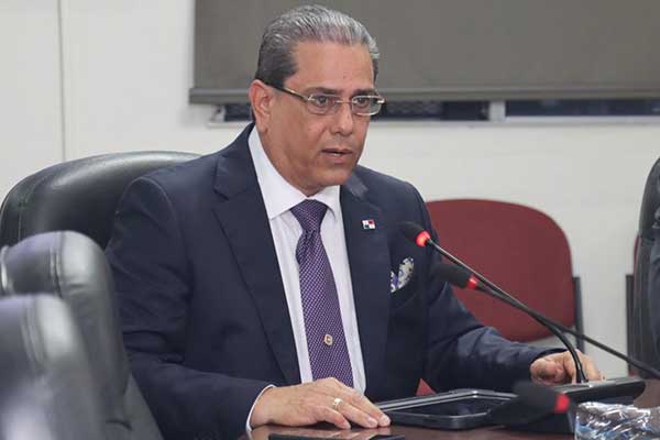 Ley de intereses preferenciales busca beneficiar a clase trabajadora, reitera Paredes