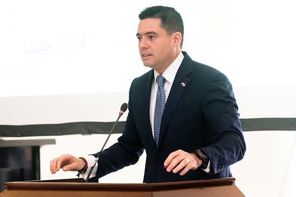 Seguridad Jurídica es aliada del desarrollo, afirma Gaby Carrizo
