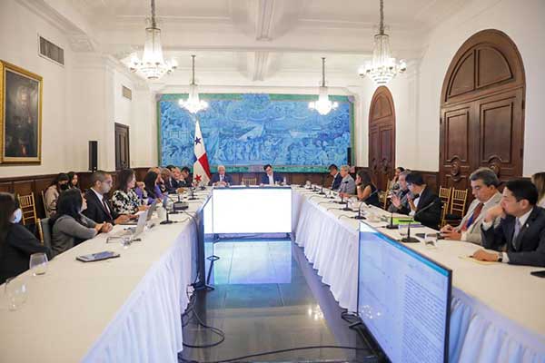 Gabinete de Seguimiento revisa obras de Centros de Salud y deportivos para ser entregados