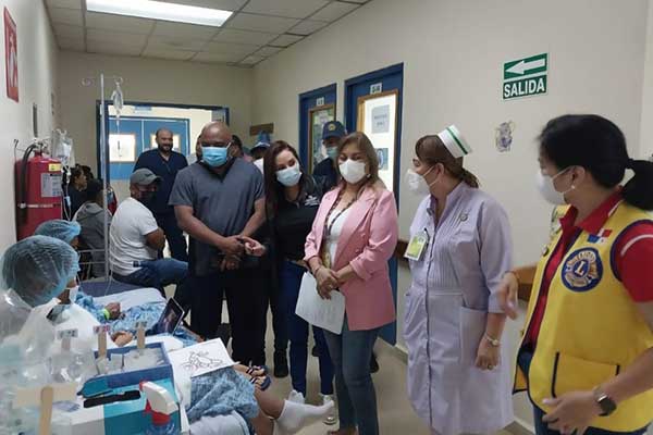 Penonomeños se benefician con jornada quirúrgicas y de atención médica