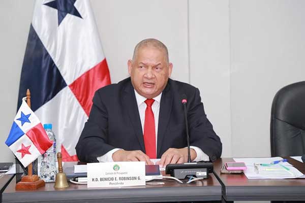 Diputado Robinson aclara que Presupuesto General del Estado “nunca fue devuelto” al Ejecutivo