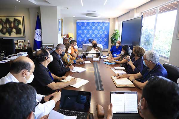 Aumento de casos de Covid-19 lleva a la CSS establecer logística de atención