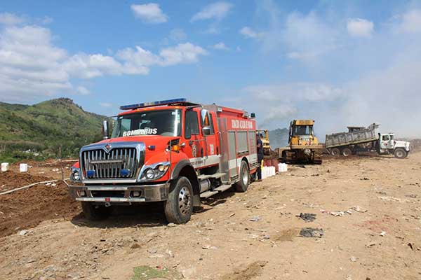 Controlan en 85% incendio en Cerro Patacón, restablecen, de forma controlada, llegada de camiones recolectores