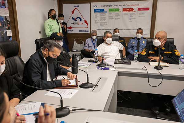 Cortizo encabeza reunión de coordinación para evaluar incendio en Cerro Patacón