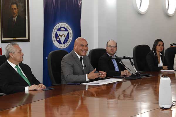 ICCP se mantiene por abajo del nivel de confianza, según última medición