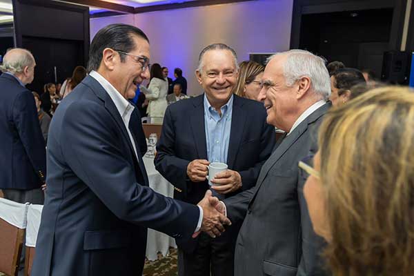 Torrijos afirma que gobernará “sin compromisos ni ataduras políticas”