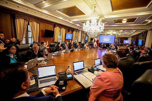 Autorizan a Ministra de Educación a presentar proyecto de ley que establece modalidades flexibles