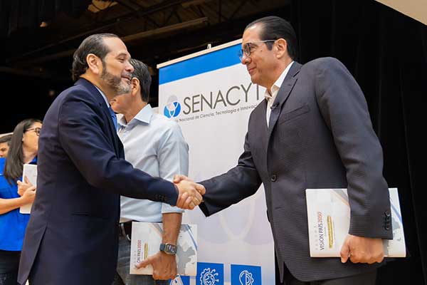 Canal de Panamá será nueva fuente para generar empleos, afirma Torrijos