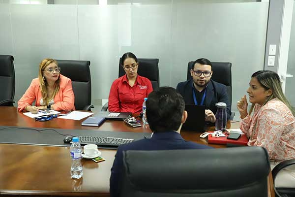 Defensoría de Panamá expone preocupación ante la FIO por denuncias de agresión sexual a mujeres migrantes