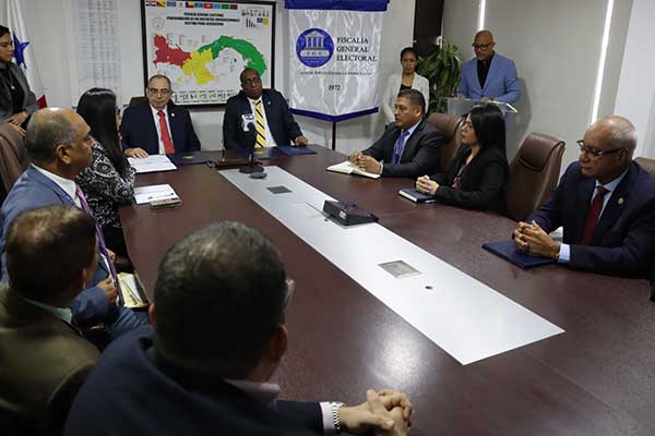 Fiscalía General Electoral y Ministerio Público suscriben acuerdo
