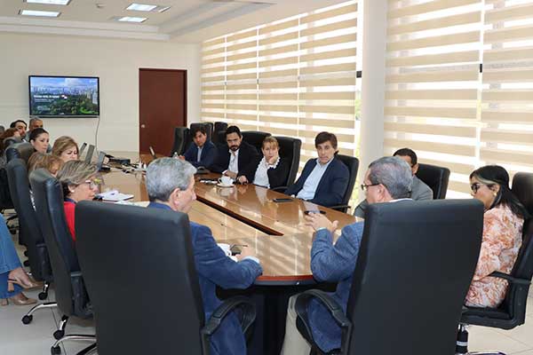 Plantean vivienda sostenible en Panamá durante reuniones con el BID