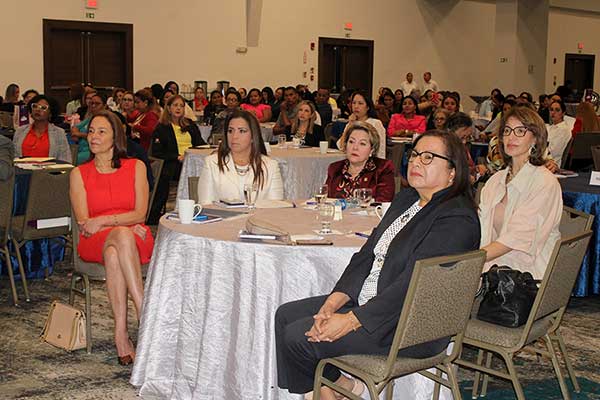 Presentan protocolo para erradicar violencia contra la mujer en la vida política