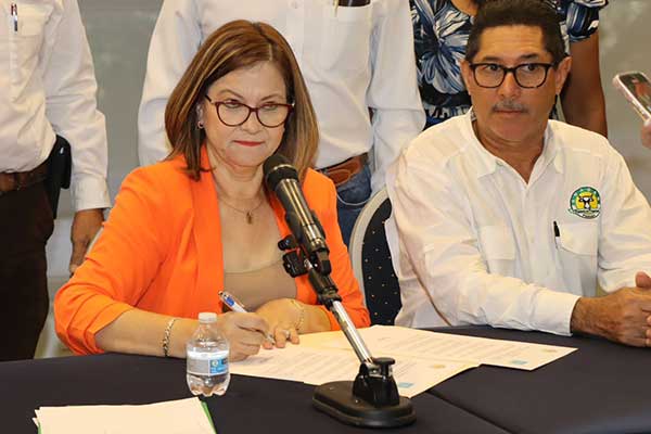 TPC con EE.UU. será revisado en gobierno de Torrijos, afirma Turner