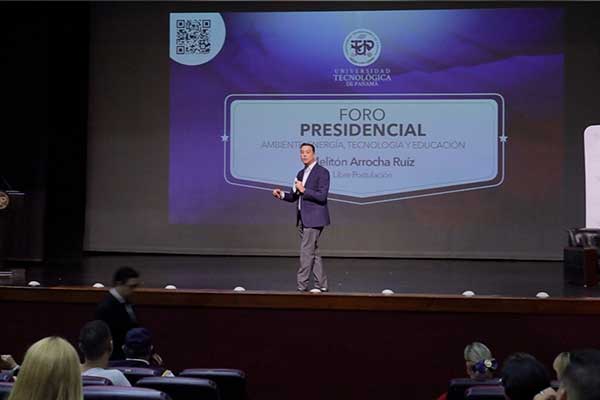 Arrocha promete a universitarios impulsar carreras STEM para elevar empleabilidad juvenil y atraer inversiones