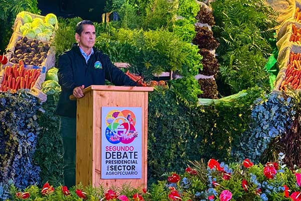Roux proyecta inversión de $170 millones para activar la Política Agroalimentaria de Estado