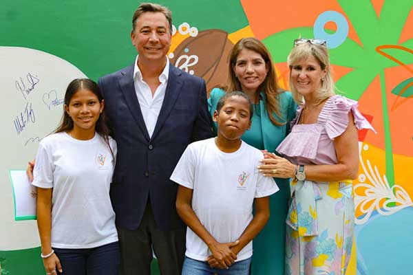 Arrocha se compromete con la niñez y juventud para transformar educación y bienestar social en Panamá