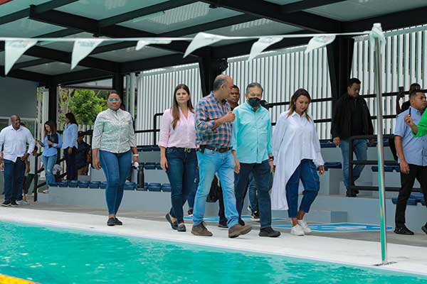Gobierno entrega complejo deportivo remodelado y equipado en Paraíso, Ancón