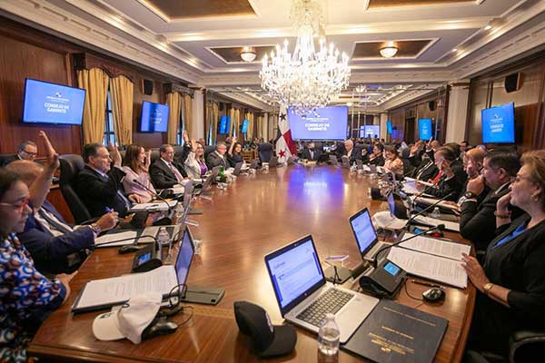 Ejecutivo designa a Katia Di Bello como magistrada suplente de la CSJ