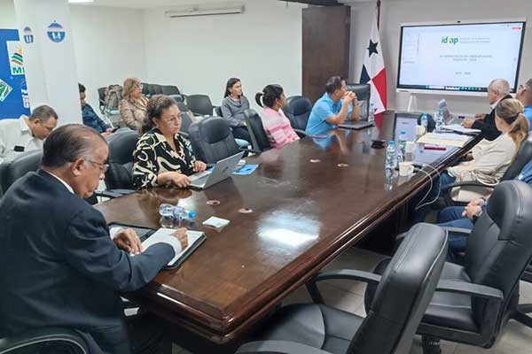 IDIAP presenta proyecto de presupuesto 2025