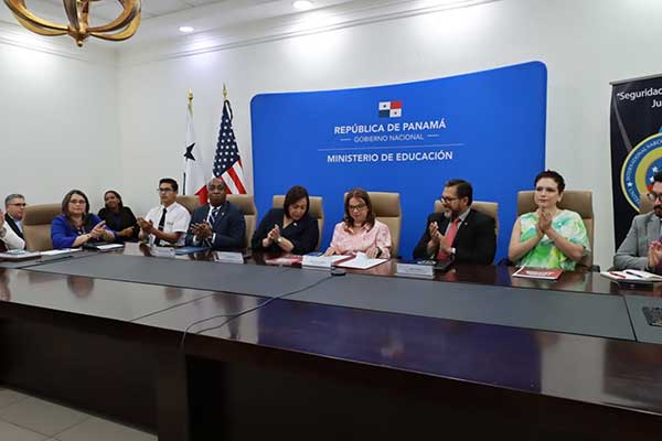 MEDUCA acoge guía para “reducir los riesgos de corrupción”
