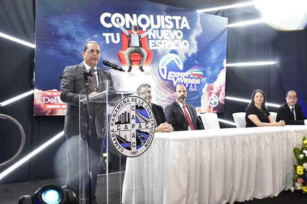 Más de 100 millones han sido destinados a promotoras y contratistas, afirma ministro Paredes