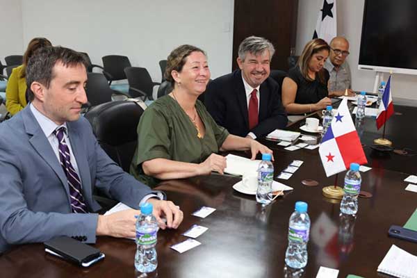 Panamá y Francia fortalecen relaciones de cooperación agropecuaria