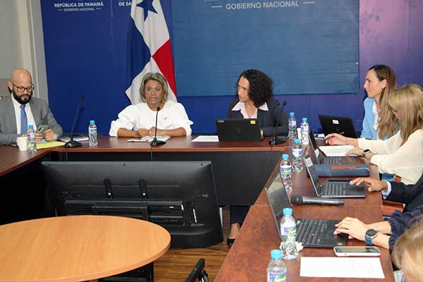 Refuerzan programa de tele-Consulta y teleMedicina para áreas de difícil acceso