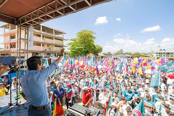 Roux anuncia Centro de Empaques Agropecuarios y Centro de Convenciones para Boquete y Hospital de Especialidades y reactivación del agro en Las Tablas