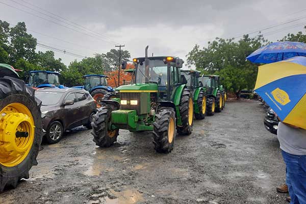 Productores protestan por incumplimiento de compra de maíz en cuarta etapa aprobada en cadena agroalimentaria.