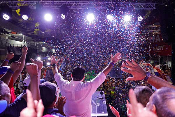 “El 5 de mayo se define futuro del país, y lucha por la defensa del Poder Popular”, afirma Carrizo durante cierre de campaña