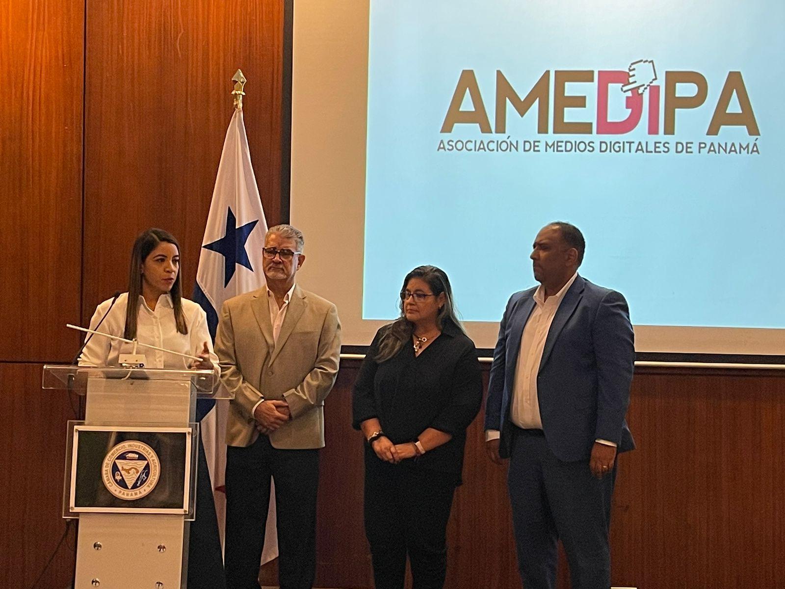 Michelle Domínguez toma posesión como presidenta de AMEDIPA para periodo 2024-2026