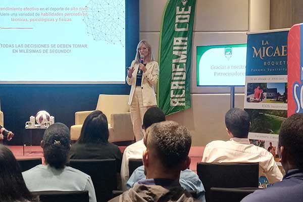 Academia Costa del Este enfoca esfuerzos en neurociencia para impactar positivamente alto rendimiento de sus futbolistas